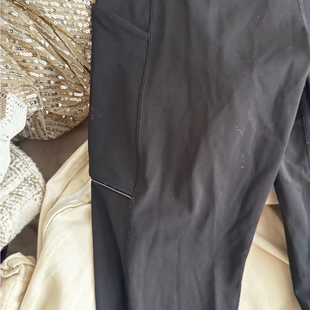 Lululemon Athletica Charcoal Leggings - Picture 5 of 8